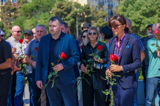 ირაკლი შატაკიშვილი-ვალდებულნი ვართ დავიცვათ იდეა, რომლისთვისაც ჩვენმა გმირებმა თავი გაწირეს, მშვიდობით, ღირსებით უნდა მივაღწიოთ მიზანს, რომელიც კონსტიტუციით გვაქვს დაცული-გავხდეთ ევროკავშირის და ევროატლანტიკური ოჯახის წევრები