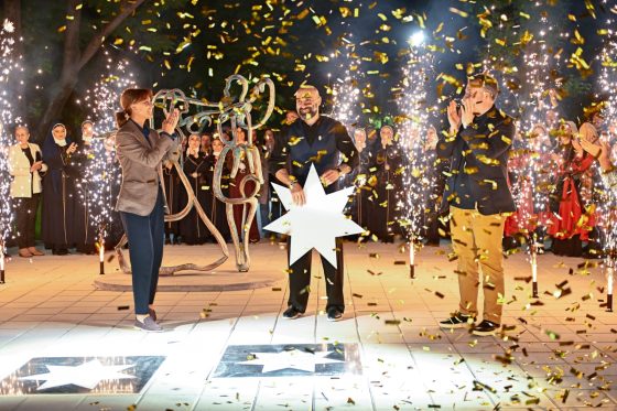 რუსთავის ფესტივალი „ქართული“ საზეიმო კონცერტითა და ანსამბლ „სალხინოს“ ვარსკვლავის გახსნით დაიწყო