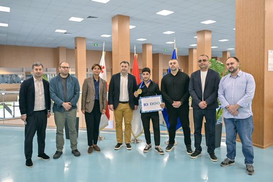 რუსთავის მერიამ ევროპისა და მსოფლიო ჩემპიონ გიორგი სარდალაშვილს ფულადი ჯილდო გადასცა