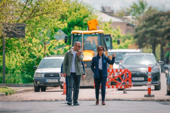 რუსთავში სანაპიროს ქუჩის რეაბილიტაცია მიმდინარეობს