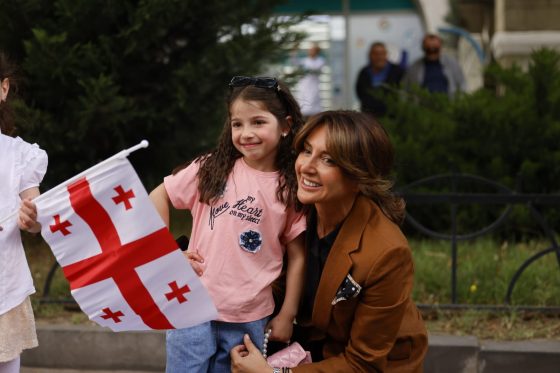 ნინო ლაცაბიძე: ვულოცავ ჩვენს პატარებს დღევანდელ დღეს, მინდა, რომ ერთიან და მშვიდობიან საქართველოში იცხოვრონ